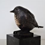 Roodborst, brons.  9 x 4 x 7 cm